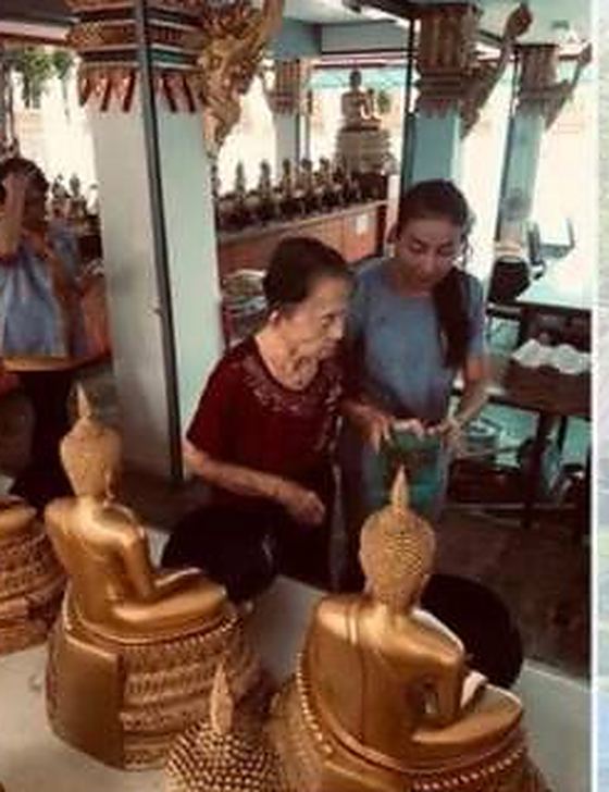 ห้องพระภายในศูนย์